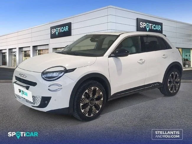 FIAT 600 MHEV 1.2 74kW (100CV) DDCT La prima