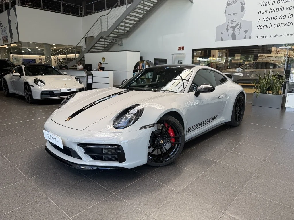 PORSCHE 911 911 Carrera 4 GTS Coupé PDK
