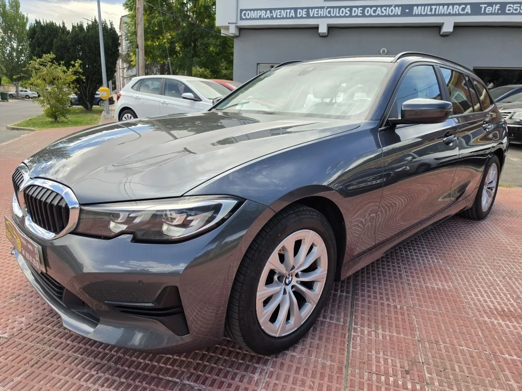 BMW Serie 3 318dA Touring