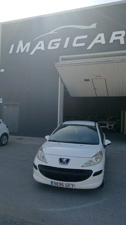 PEUGEOT 207 207 1.4HDI Confort