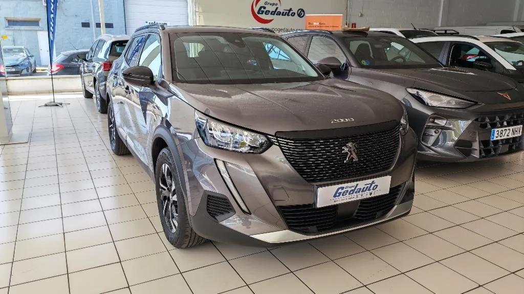 PEUGEOT 2008 2008 1.2 PureTech S&S Allure Pack EAT8 130