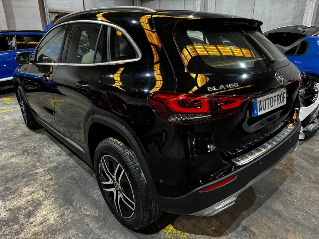 MERCEDES-BENZ Clase GLA GLA 180 7G-DCT