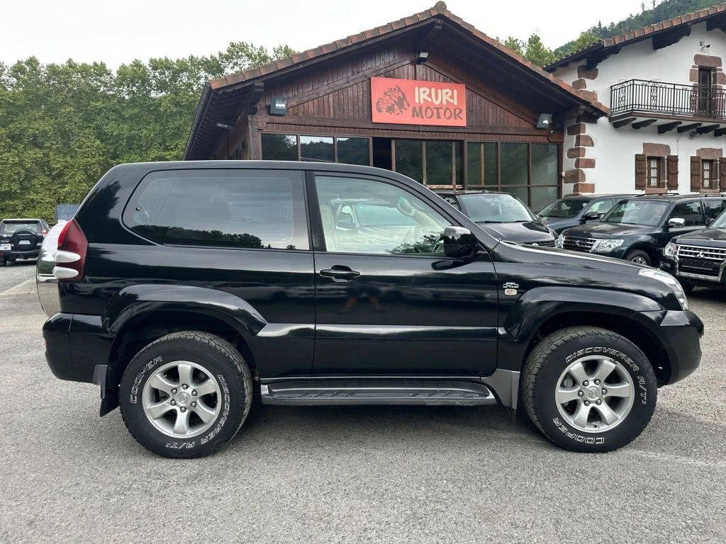 TOYOTA Land Cruiser Land Cruiser D-4D VX
