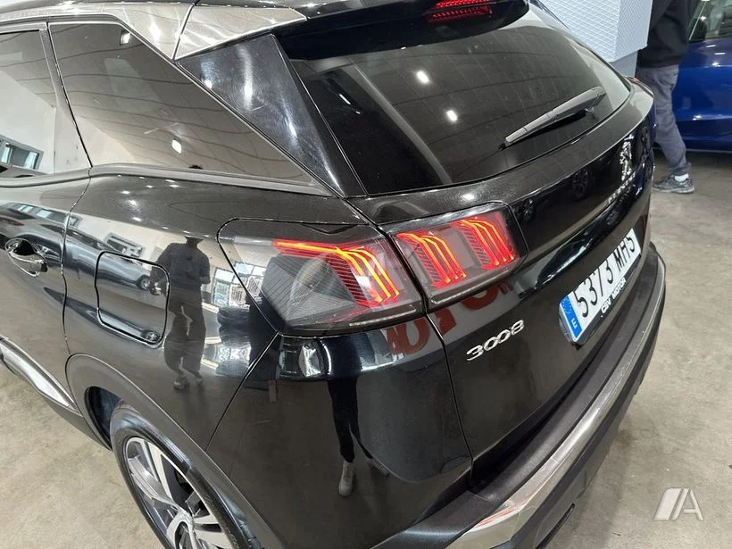 PEUGEOT 3008 225 eEAT8 GT