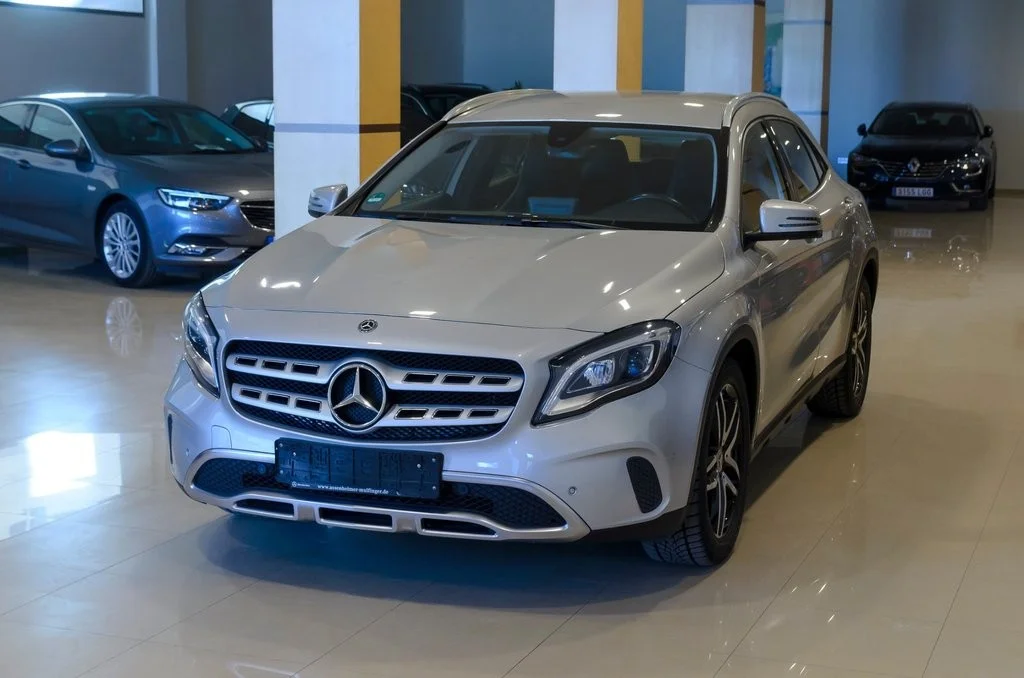 MERCEDES-BENZ Clase GLA GLA 200d Urban 7G-DCT