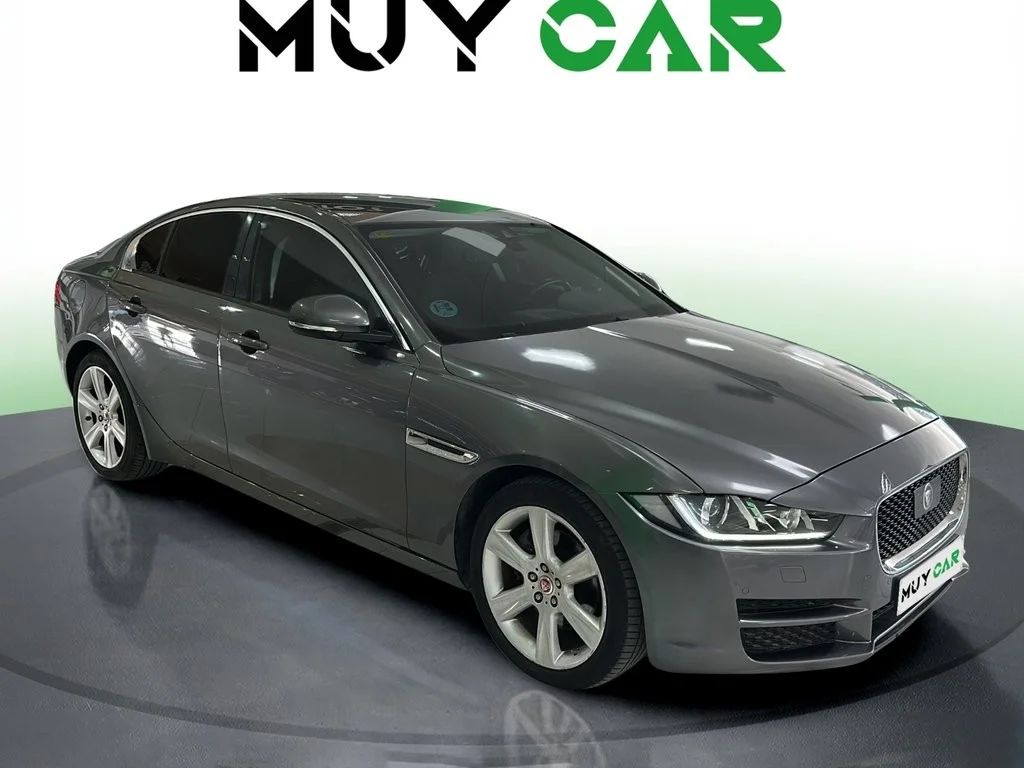JAGUAR XE XE 2.0 Diesel Pure Aut. 180
