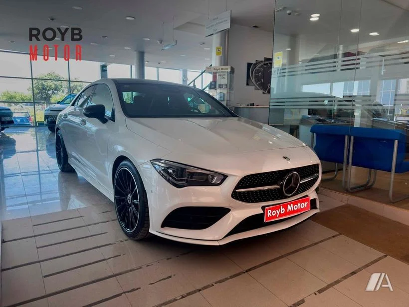 MERCEDES-BENZ Clase CLA 200 D DCT AMG LINE