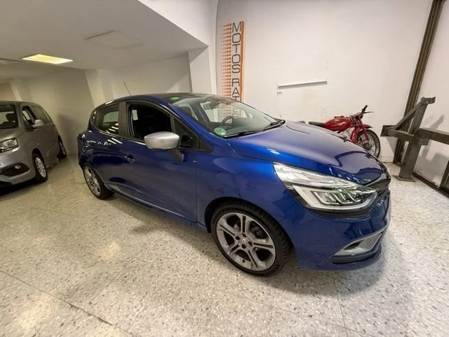 RENAULT Clio GT Line