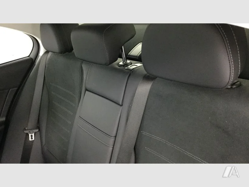 MERCEDES-BENZ Clase C 220 d Berlina