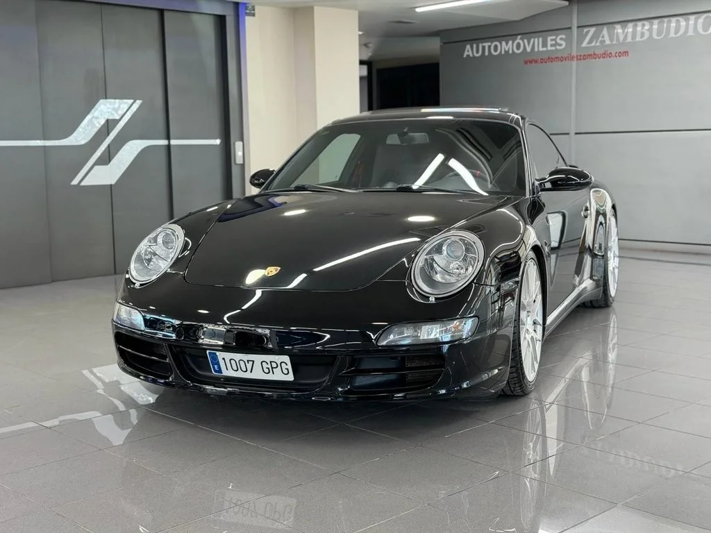 PORSCHE 911 911 Carrera 4 Coupé