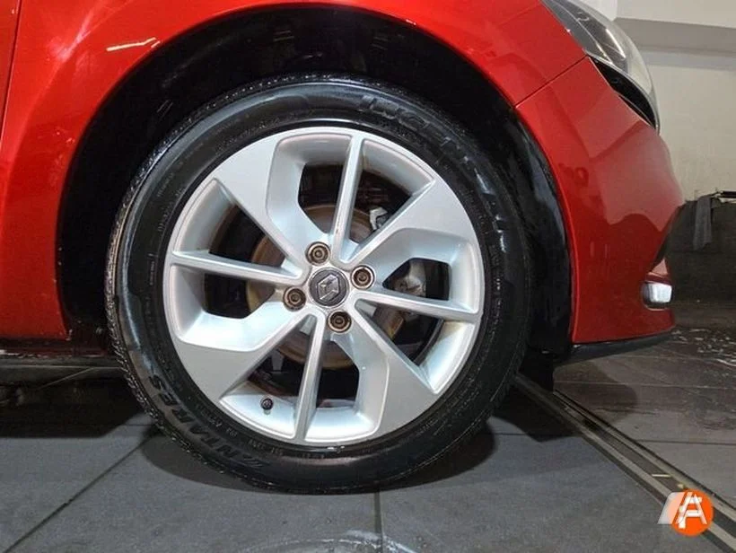 RENAULT Clio Clio TCe Energy Limited 66kW