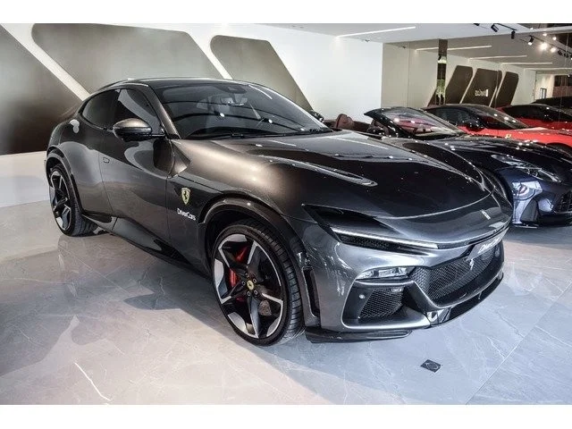 FERRARI Purosangue Purosangue 6.5