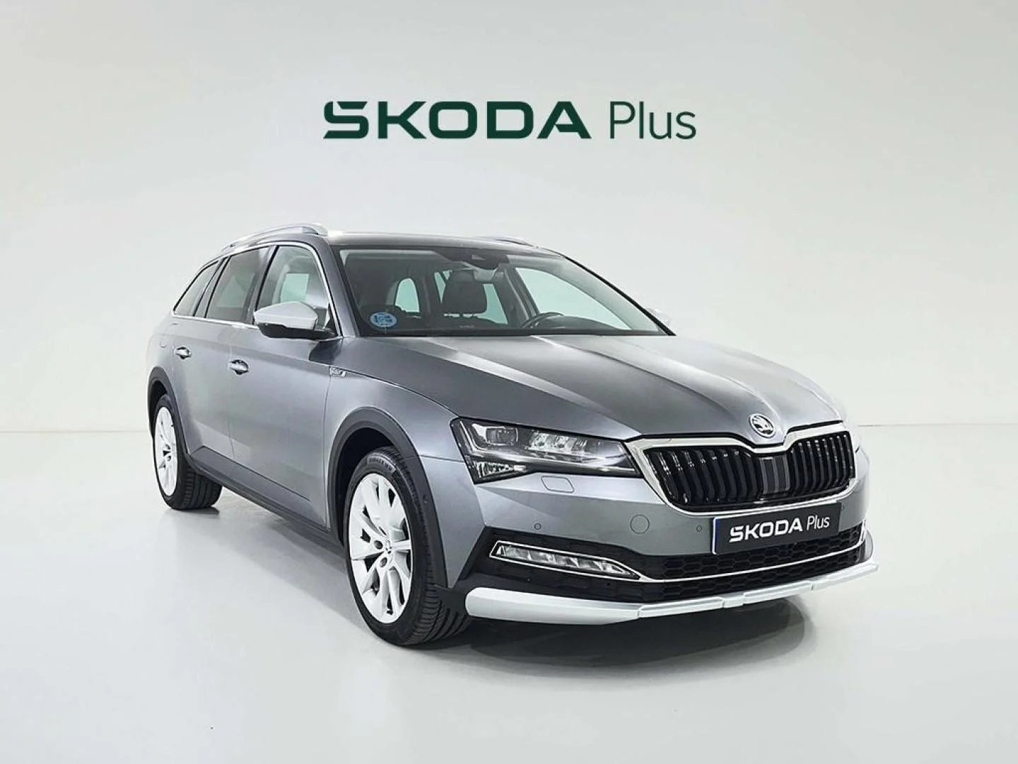 SKODA Superb Combi 2.0 TDI 147kW (200CV) DSG Scout