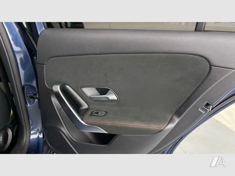 MERCEDES-BENZ Clase A 180 d