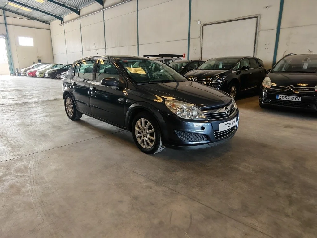 OPEL Astra Astra 1.7CDTi Cosmo