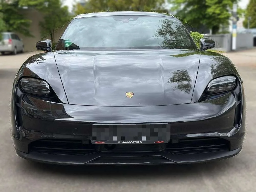 PORSCHE Taycan 4S