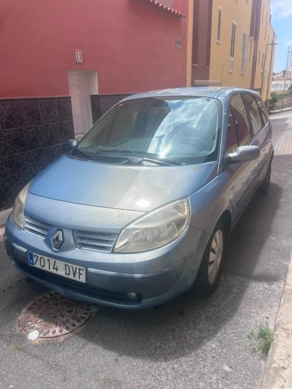 RENAULT Scénic Grand Scénic 1.6 16v Confort Dynamique