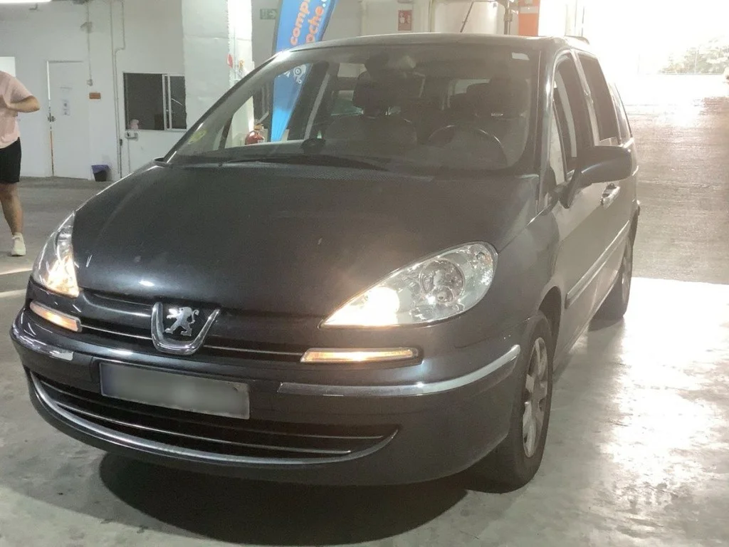 PEUGEOT 807 807 2.0HDI FAP Premium 136