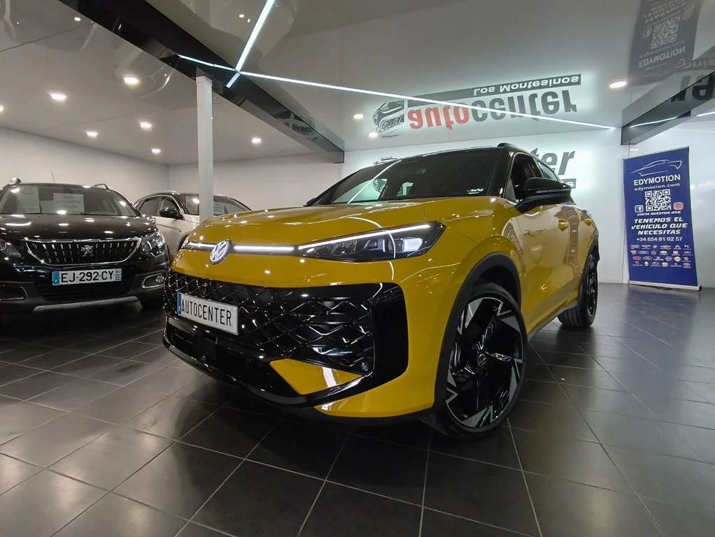 VOLKSWAGEN T-Roc R-Line 1st Edition 1.5 eTSI 110kW DSG