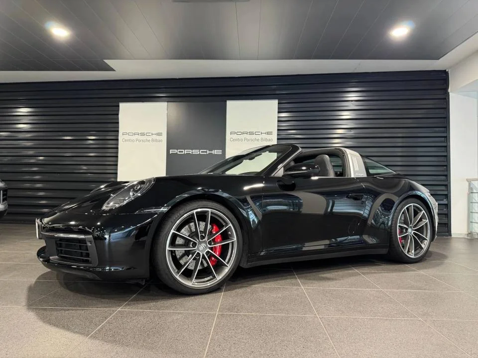 PORSCHE 911 911 Targa 4 GTS PDK