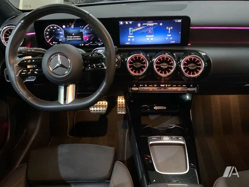 MERCEDES-BENZ Clase A CLASE A 180 AMG Line