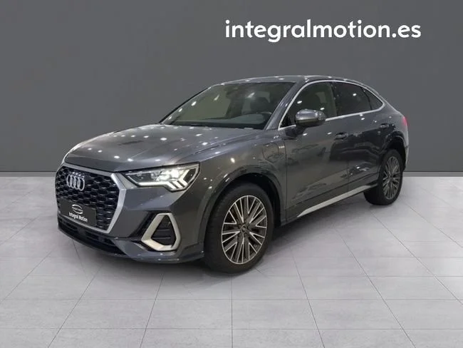 AUDI Q3 Q3 45 TFSIe S line S-tronic
