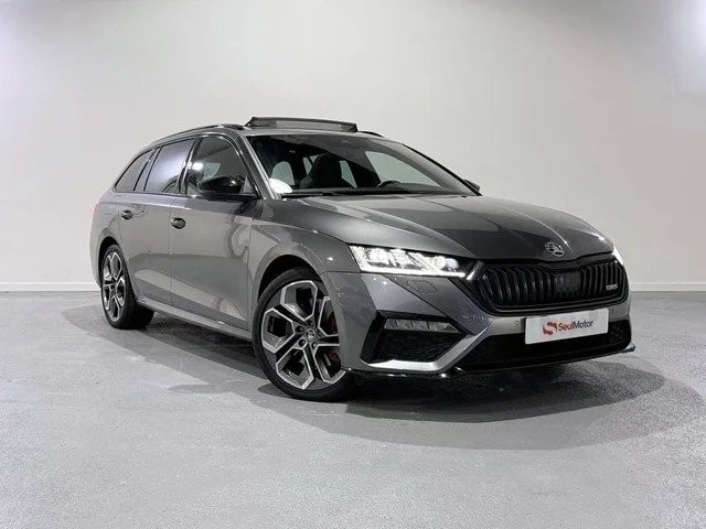 SKODA Octavia Octavia Combi 2.0 TSI RS DSG 180kW