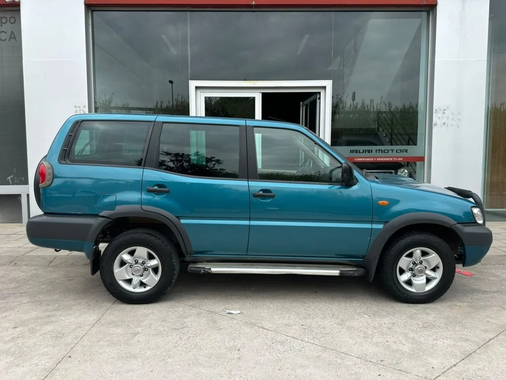 NISSAN Terrano Terrano 2.7TDI Sport