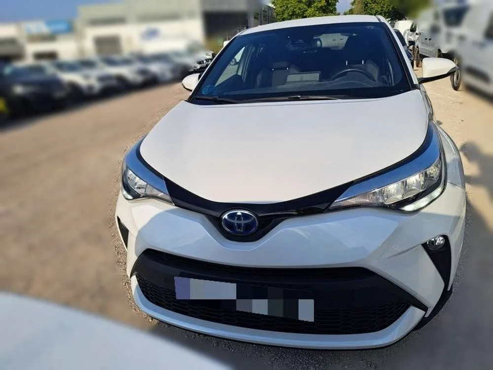 TOYOTA C-HR + 1.8 125H Advance