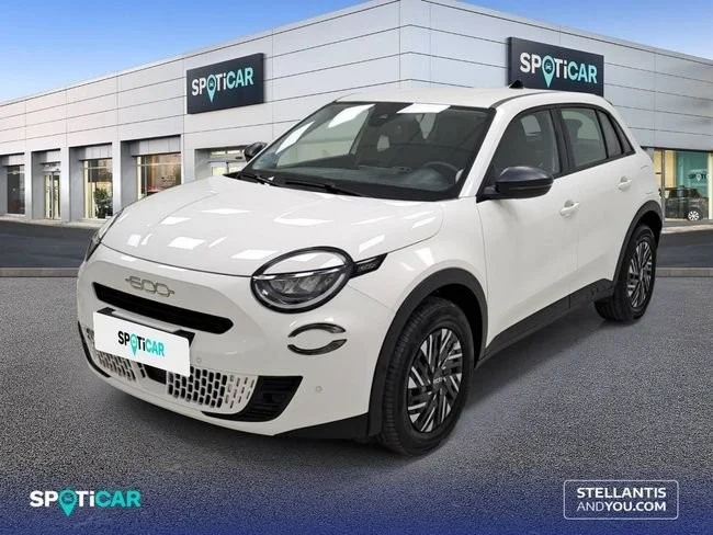 FIAT 600 MHEV 1.2 74kW (100CV) DDCT -