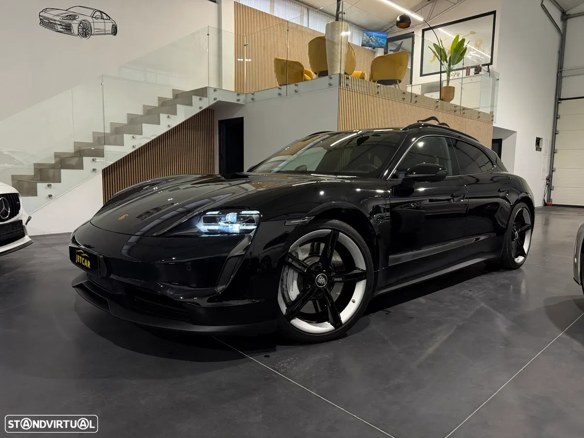 Porsche Taycan Sport Turismo Black Edition