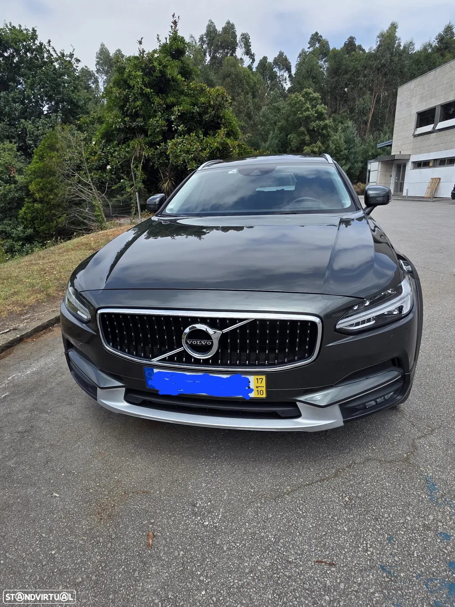 Volvo V90 D4 AWD Geartronic Momentum Pro