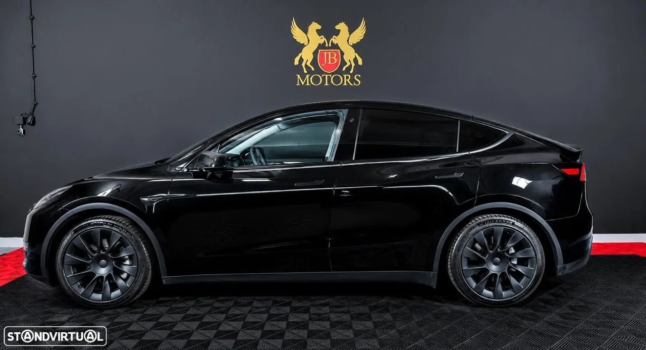 Tesla Model Y Standard