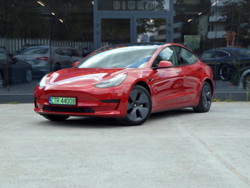TESLA MODEL 3 2021
