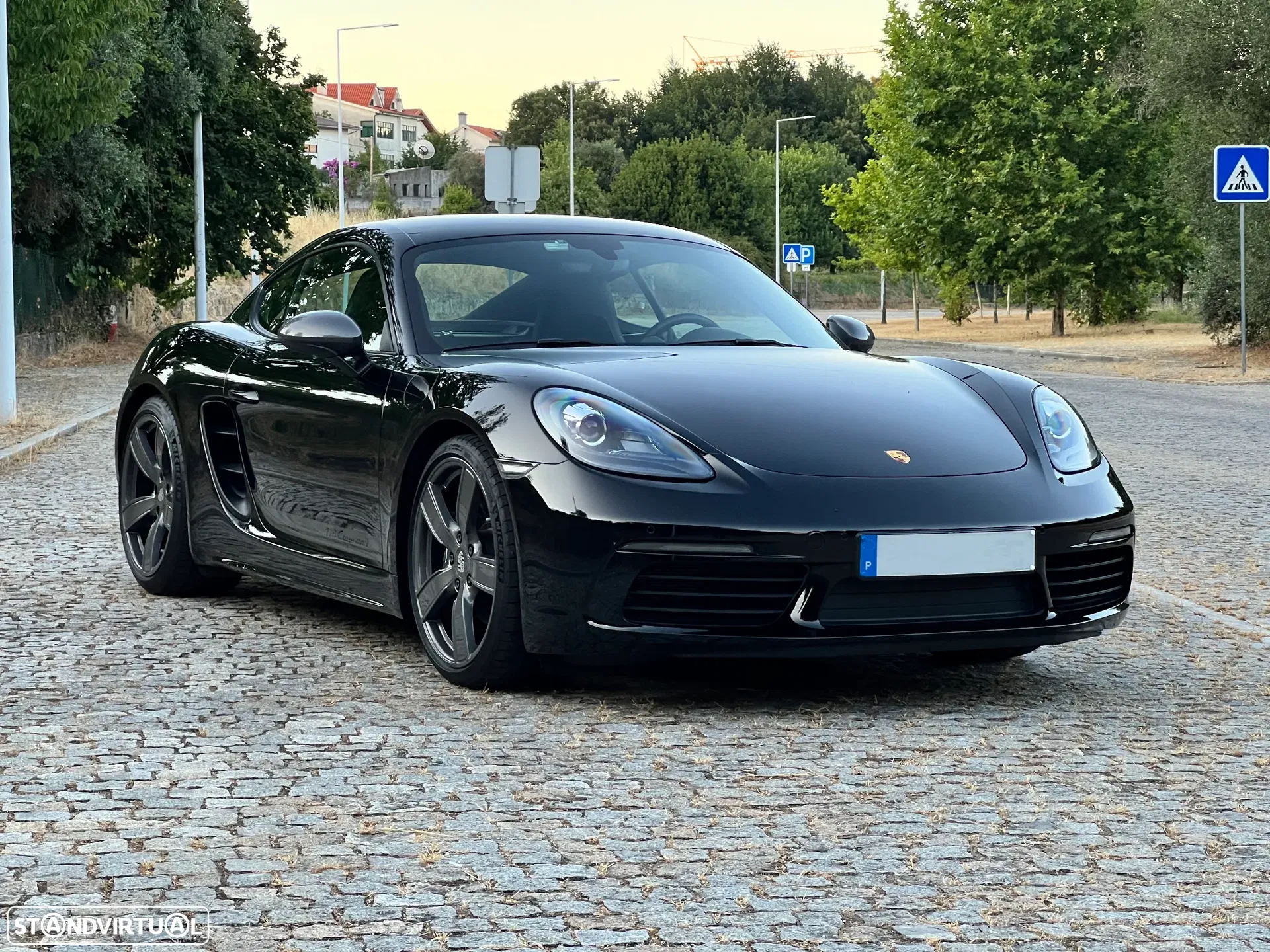 Porsche 718 Cayman T