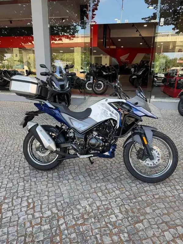 SYM ADX 2022 .