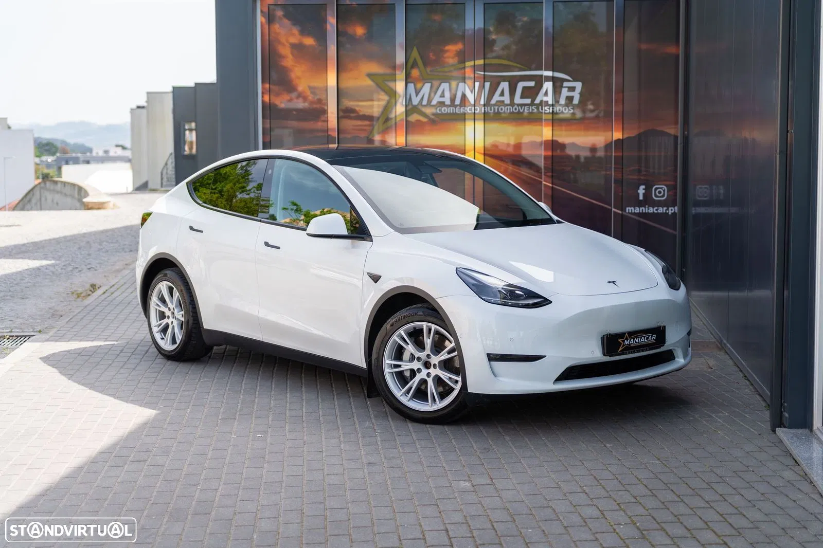 Tesla Model Y Long Range Dual Motor AWD