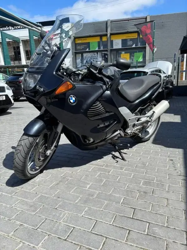 BMW R 1200 RT 2000 .
