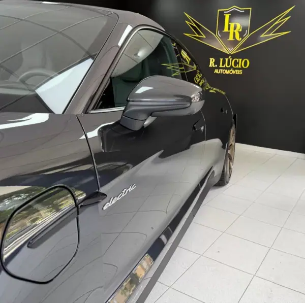 Porsche Taycan 2023 other_Outro