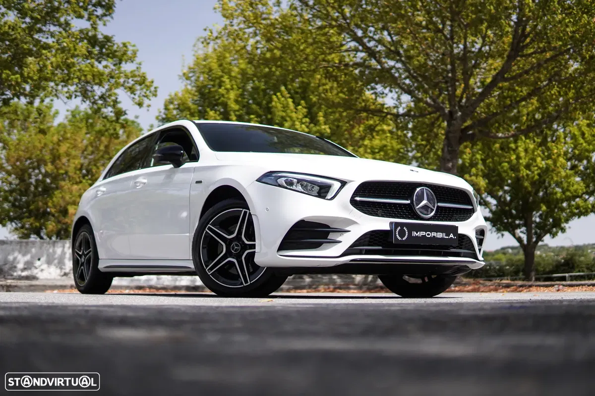 Mercedes-Benz A 250 e 8G-DCT AMG Line