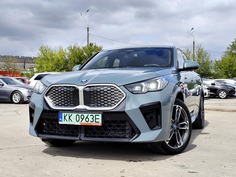 BMW IX2 2024