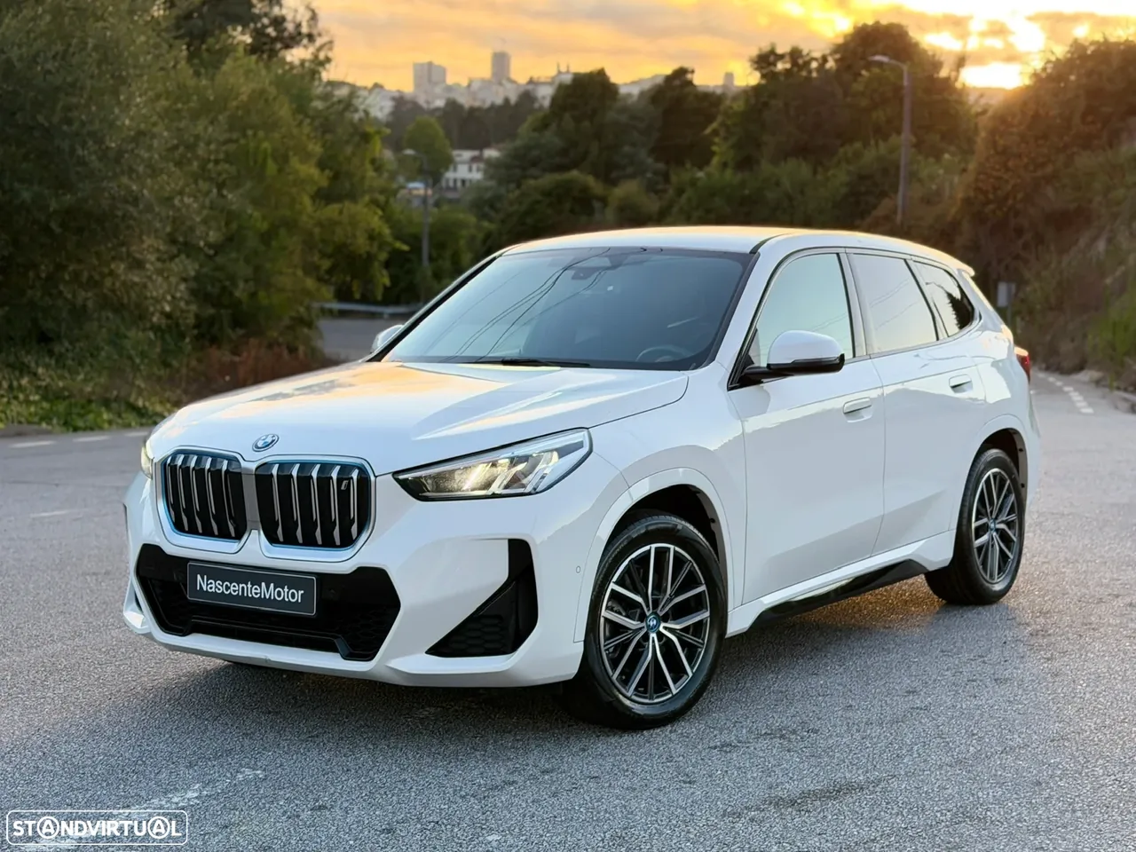 BMW iX1 xDrive30 Pack Desportivo M