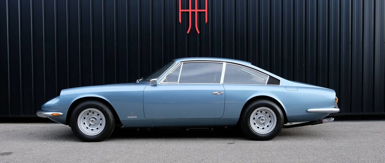 FERRARI 365 GT 2+2