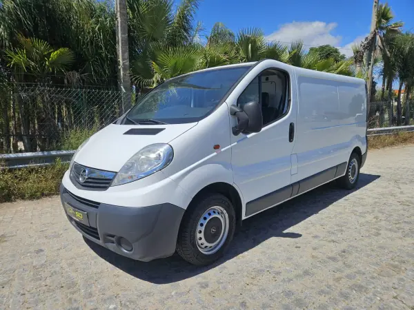 Opel Vivaro 2012 2.0 CDTi L2H1 2.9T