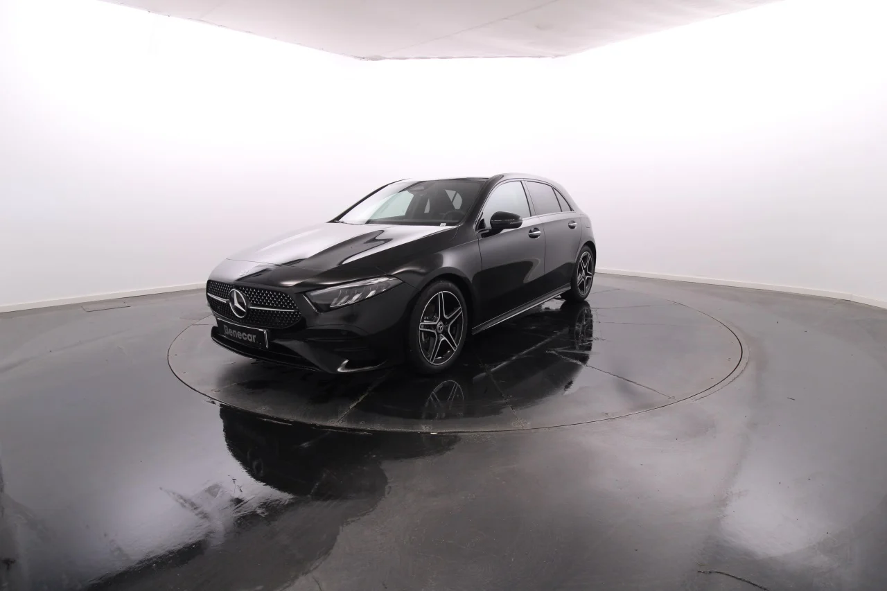 Mercedes-Benz Classe A - 180 d AMG Advanced Plus Cx. Aut. 8G-DCT GPS / Vidros Escurecidos / Cam. Traseira / Pack Night / LED / JLL18