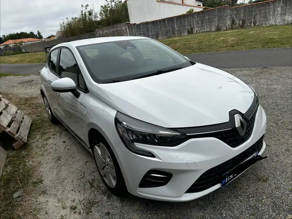 Renault Clio 2022 1.6 E-Tech Edition One