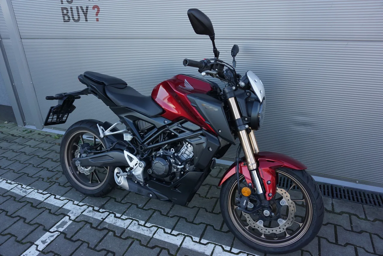 Honda CB 125 R RED