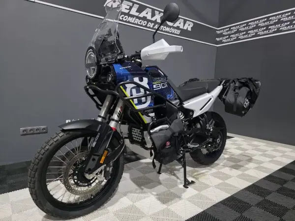 Husqvarna Norden 901 Expedition 2023 .