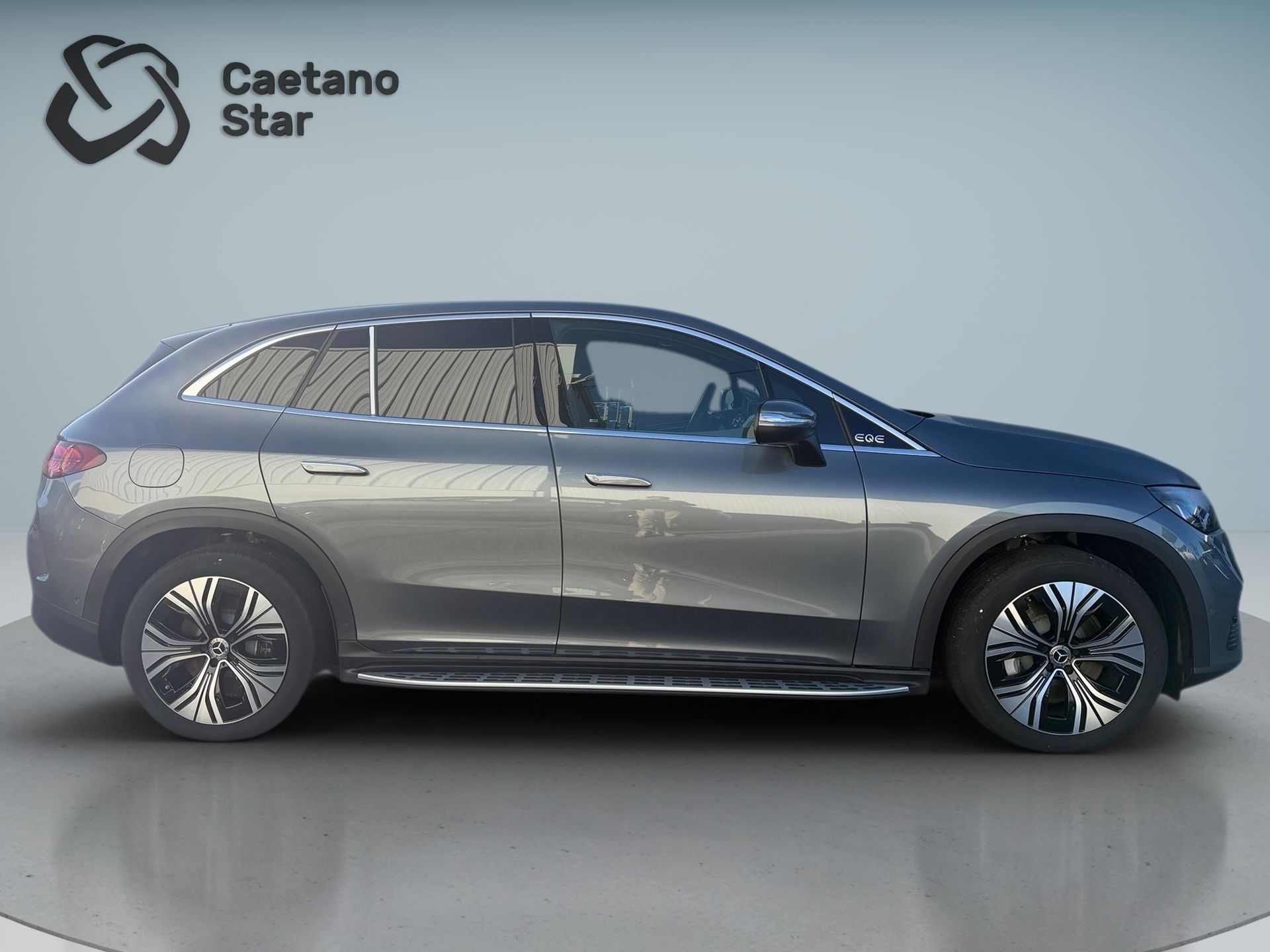 Mercedes-Benz EQE SUV