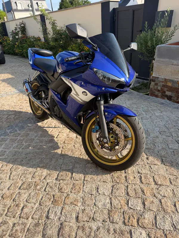 Yamaha YZF R6 2025 R6